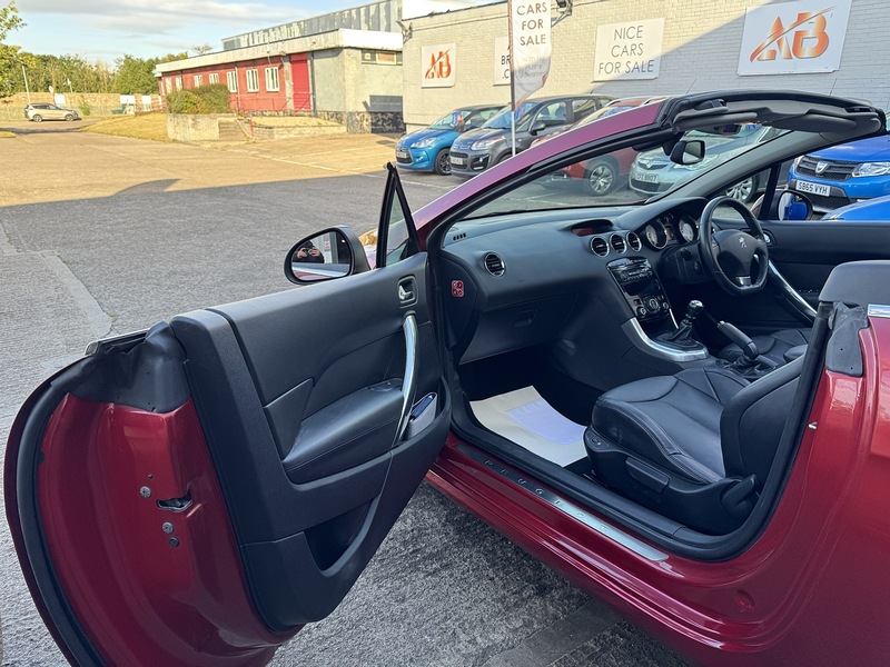 Peugeot 2.0 HDi Allure Convertible 2dr Diesel Manual Euro 5 (163 ps)