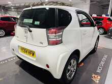 Toyota iQ VVT-i 2