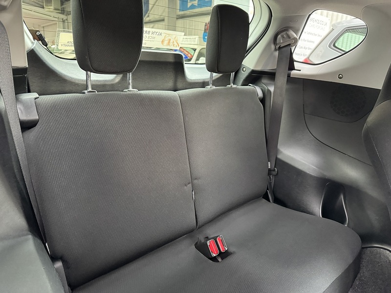 Toyota 1.0 VVT-i 2 Hatchback 3dr Petrol Manual Euro 5 (68 ps)