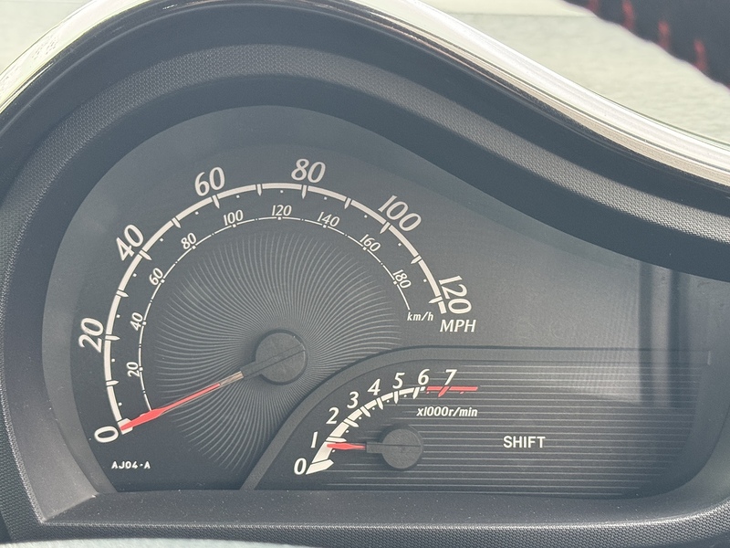 Toyota 1.0 VVT-i 2 Hatchback 3dr Petrol Manual Euro 5 (68 ps)