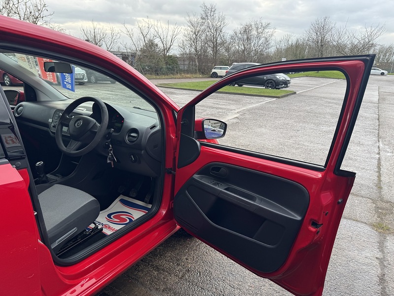 Skoda 1.0 MPI SE Hatchback 5dr Petrol Manual Euro 5 (60 ps)