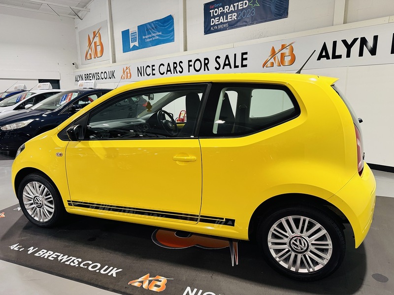 Volkswagen 1.0 Look up! Hatchback 3dr Petrol Manual Euro 6 (60 ps)