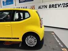 Volkswagen up! Look up!