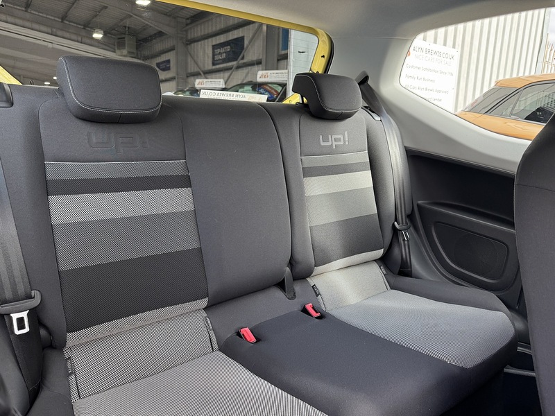 Volkswagen 1.0 Look up! Hatchback 3dr Petrol Manual Euro 6 (60 ps)