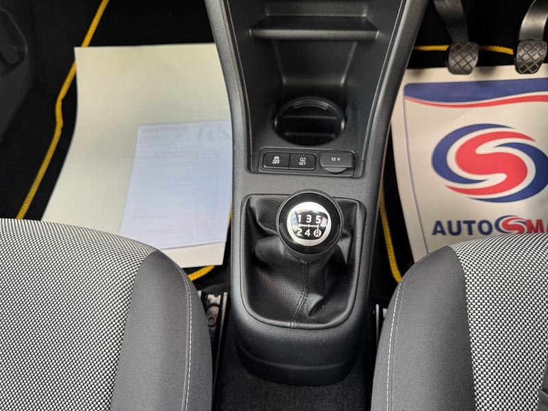 Volkswagen 1.0 Look up! Hatchback 3dr Petrol Manual Euro 6 (60 ps)