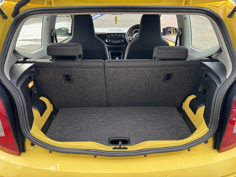 Volkswagen 1.0 Look up! Hatchback 3dr Petrol Manual Euro 6 (60 ps)