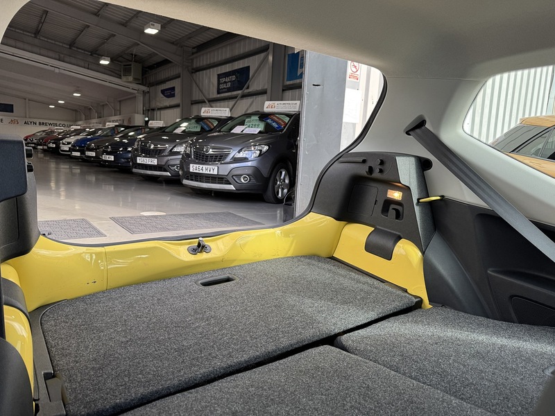 Volkswagen 1.0 Look up! Hatchback 3dr Petrol Manual Euro 6 (60 ps)