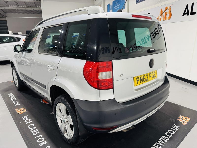 Skoda 2.0 TDI SE Plus SUV 5dr Diesel Manual Euro 5 (110 ps)