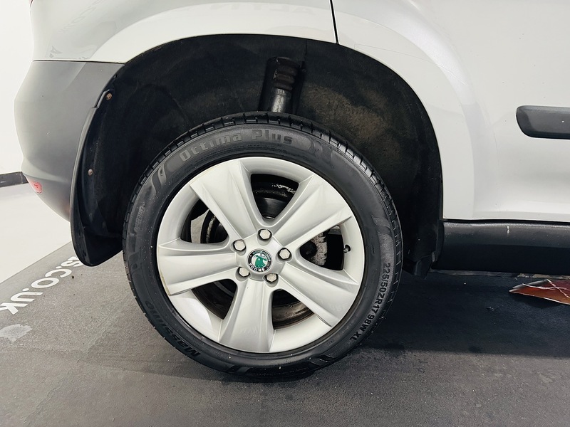 Skoda 2.0 TDI SE Plus SUV 5dr Diesel Manual Euro 5 (110 ps)