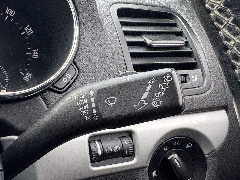 Skoda 2.0 TDI SE Plus SUV 5dr Diesel Manual Euro 5 (110 ps)