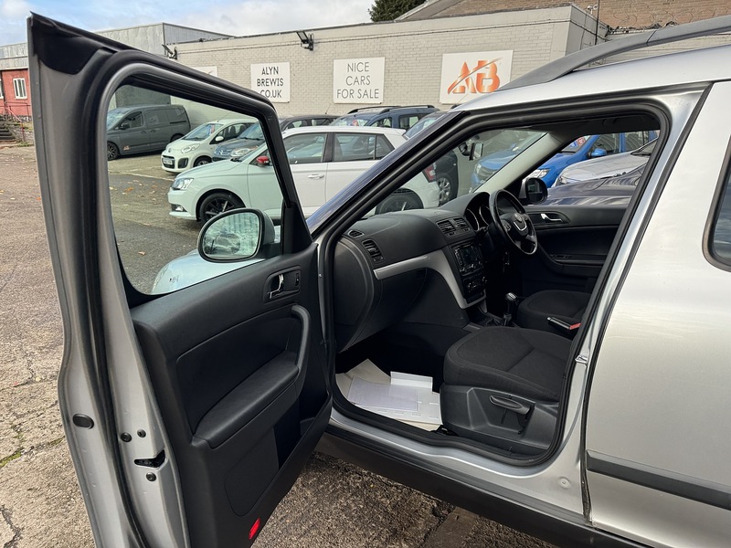 Skoda 2.0 TDI SE Plus SUV 5dr Diesel Manual Euro 5 (110 ps)