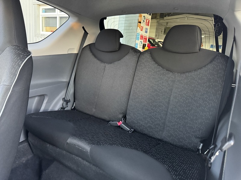 Peugeot 1.0 12V Envy Hatchback 3dr Petrol Manual Euro 5 (68 ps)