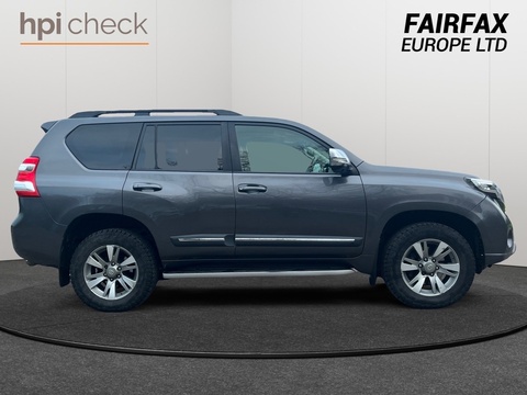 3.0 D-4D Invincible SUV 5dr Diesel Auto 4WD Euro 5 (7 Seats) (190 ps)