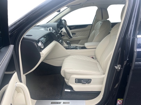 4.0d V8 SUV 5dr Diesel Auto 4WD Euro 6 (s/s) (435 ps)