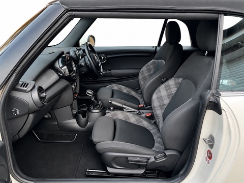 1.5 Cooper Convertible 2dr Petrol Auto Euro 6 (s/s) (136 ps)