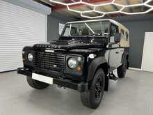 Land Rover Defender 110 Pick Up 