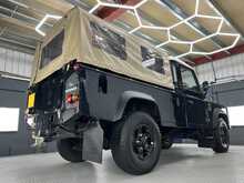 Land Rover Defender 110 Pick Up 