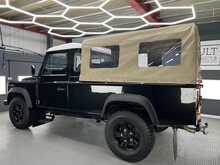 Land Rover Defender 110 Pick Up 