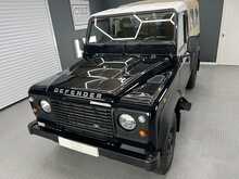 Land Rover Defender 110 Pick Up 