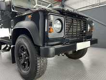 Land Rover Defender 110 Pick Up 
