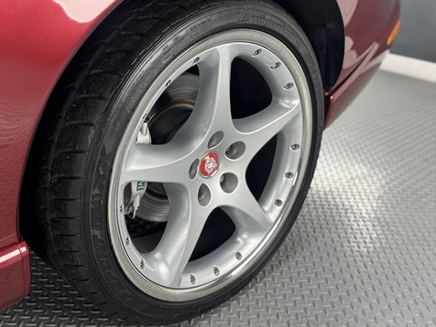 4.2 Supercharged Convertible 2dr Petrol Automatic (304 g/km, 400 bhp)