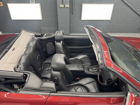 4.2 Supercharged Convertible 2dr Petrol Automatic (304 g/km, 400 bhp)