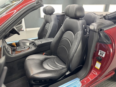 4.2 Supercharged Convertible 2dr Petrol Automatic (304 g/km, 400 bhp)