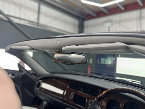 4.2 Supercharged Convertible 2dr Petrol Automatic (304 g/km, 400 bhp)