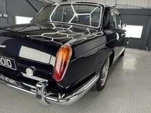 Bentley T Mulliner Park Ward 