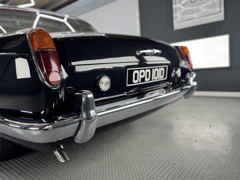 Park Ward 6.2 2dr Saloon Automatic Petrol