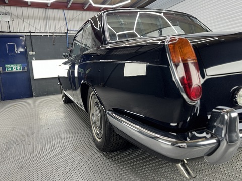 Park Ward 6.2 2dr Saloon Automatic Petrol