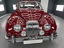 Daimler 250 V8 