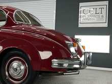 Daimler 250 V8 