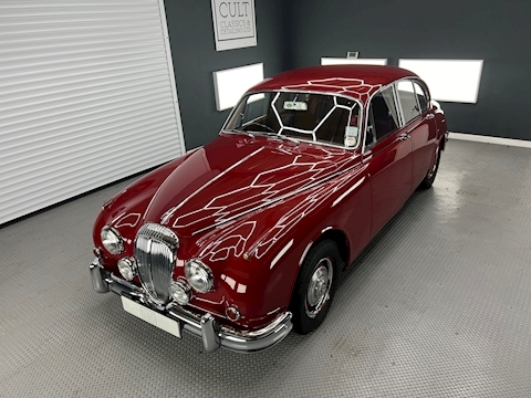 V8 2.5 4dr Saloon Automatic Petrol