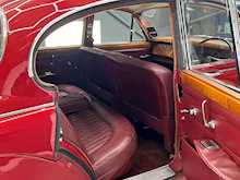 Daimler 250 V8 