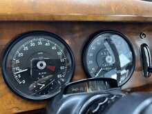 Daimler 250 V8 