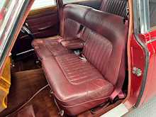 Daimler 250 V8 