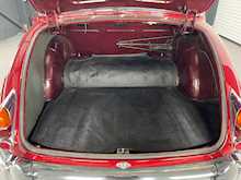Daimler 250 V8 