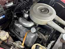 Daimler 250 V8 