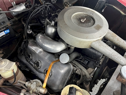V8 2.5 4dr Saloon Automatic Petrol