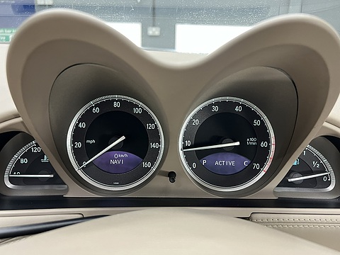 R230 5.5 2dr Convertible Automatic Petrol