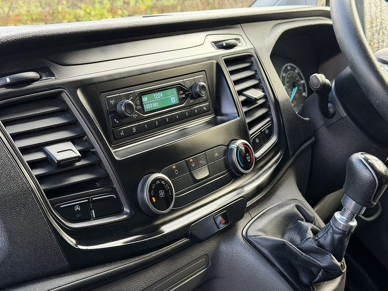 Ford Transit Custom 280 EcoBlue Leader - U389