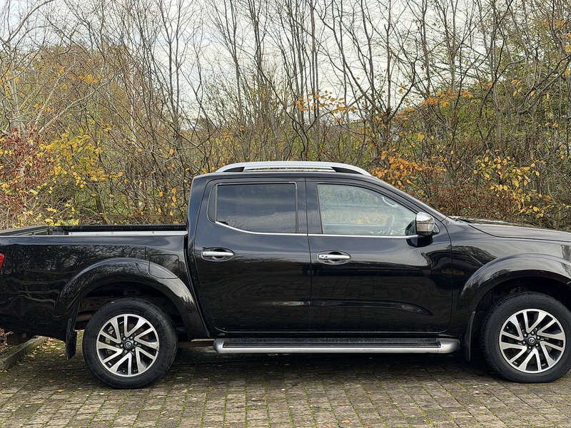 Nissan Navara dCi Tekna - U392