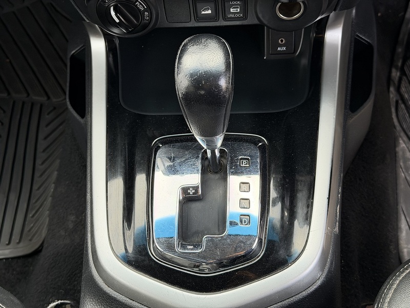 Nissan Navara dCi Tekna - U392