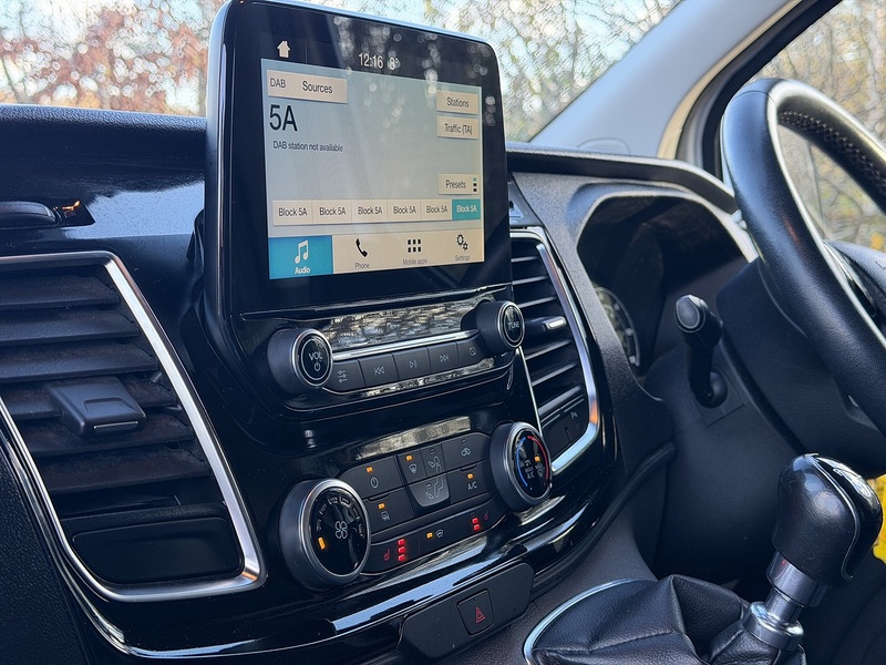 Ford Transit Custom 300 EcoBlue Limited - U400