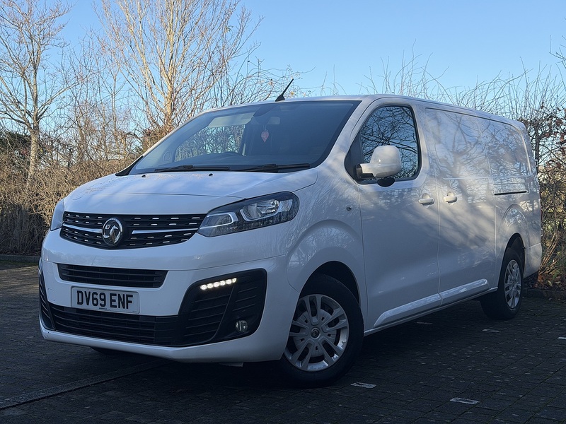 Vauxhall Vivaro Turbo D 2900 Sportive - U404