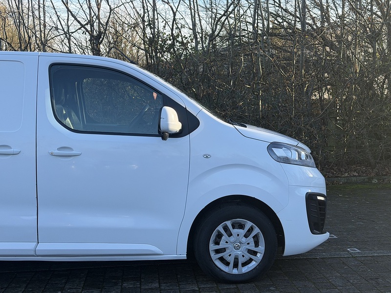 Vauxhall Vivaro Turbo D 2900 Sportive - U404