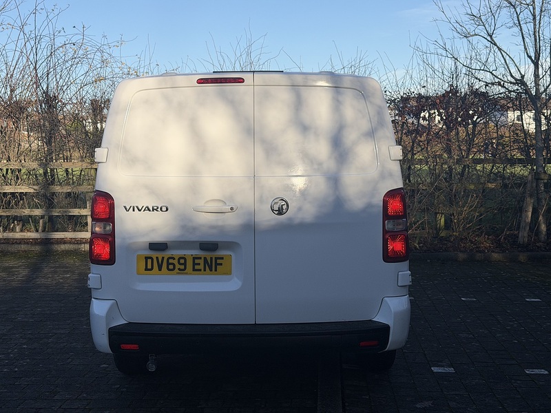 Vauxhall Vivaro Turbo D 2900 Sportive - U404