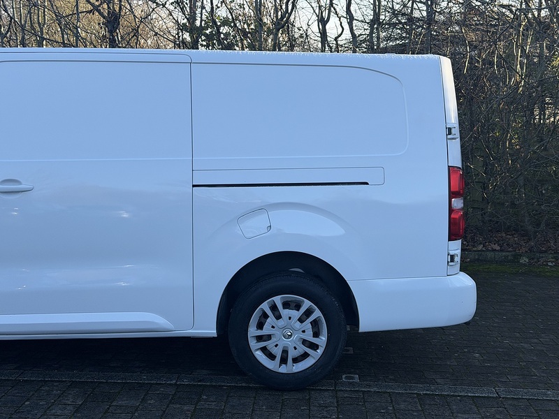 Vauxhall Vivaro Turbo D 2900 Sportive - U404
