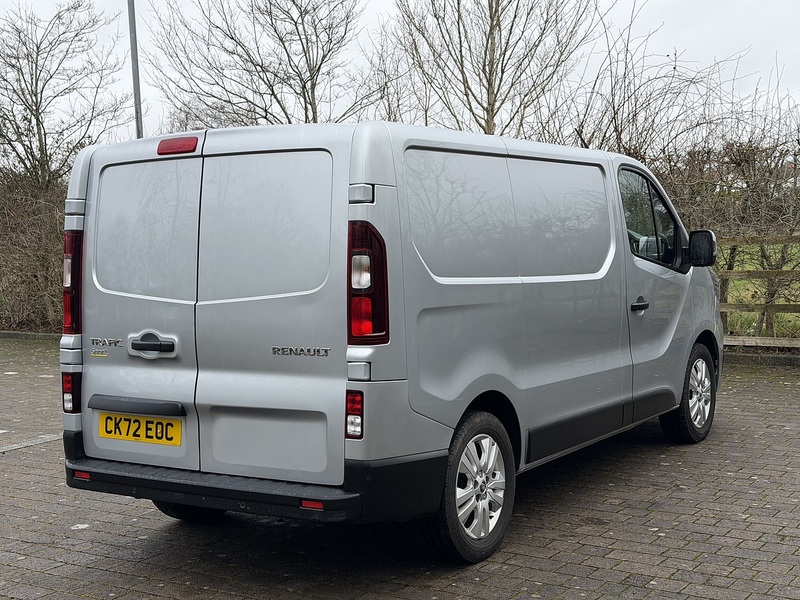 Renault Trafic dCi Blue SL28 Sport - U415